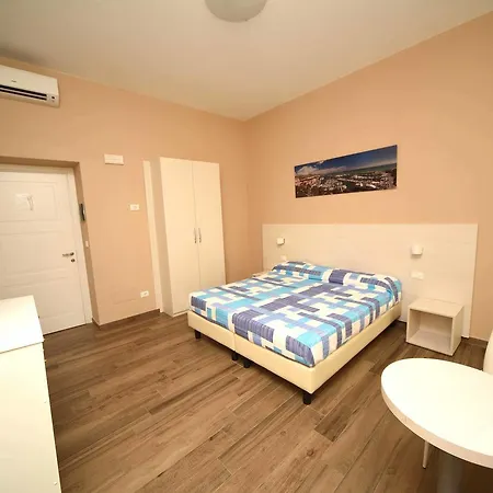 Gioberti House Affittacamere 4*